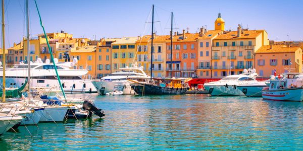 Sun-kissed days, starlit nights - welcome to St. Tropez!